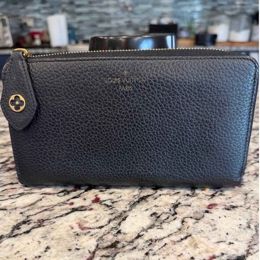 Louis Vuitton Parnassea Portefeiulle Comet Wallet RFID EUC